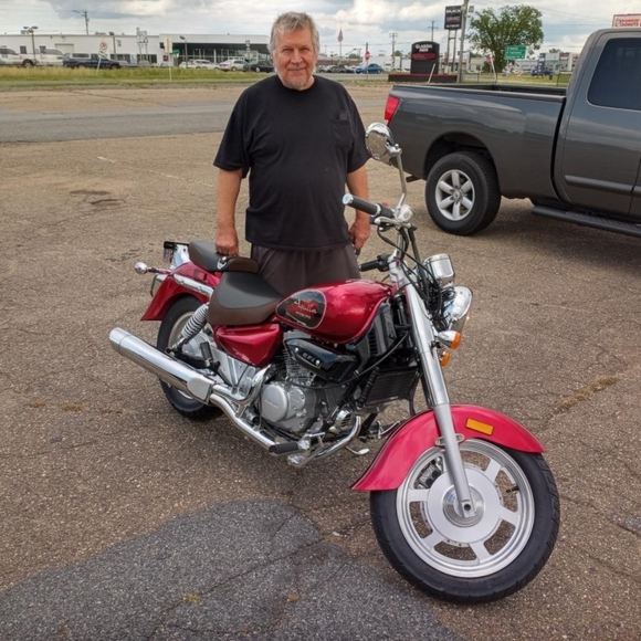 Meet Charlie - Picture 4 of 4